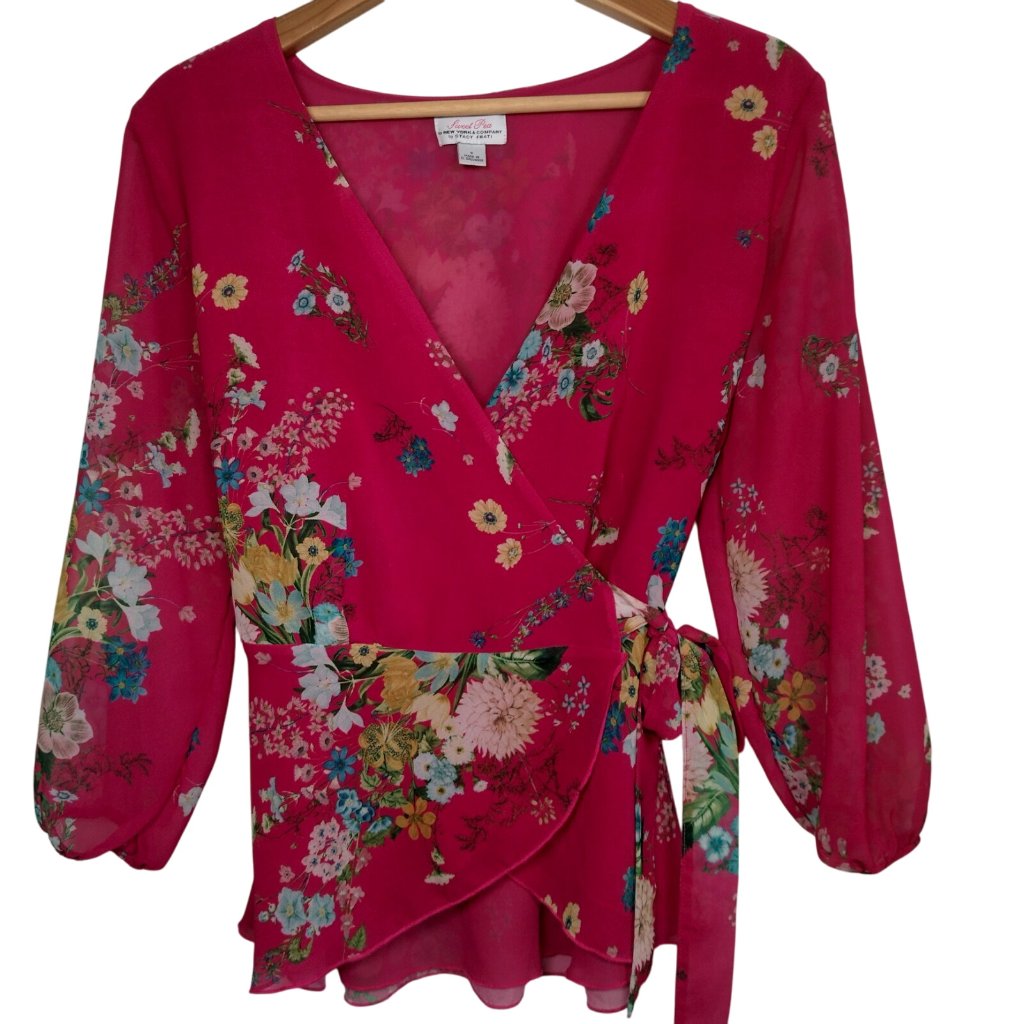 Sweet Pea New York & Co Wrap Blouse Small Pink Floral Semi Sheer Tie Long Sleeve
